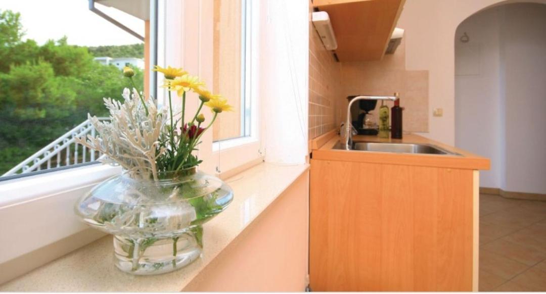 Apartment Petra Raslina 外观 照片